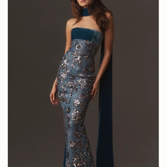 Sau Lee Adrian Gown - Picture 8 of 8